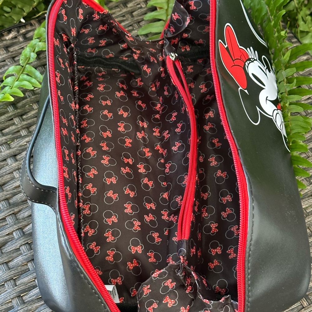 Disney Black and Red Minnie Mouse Cosmetic Bag - Picture 3 of 5